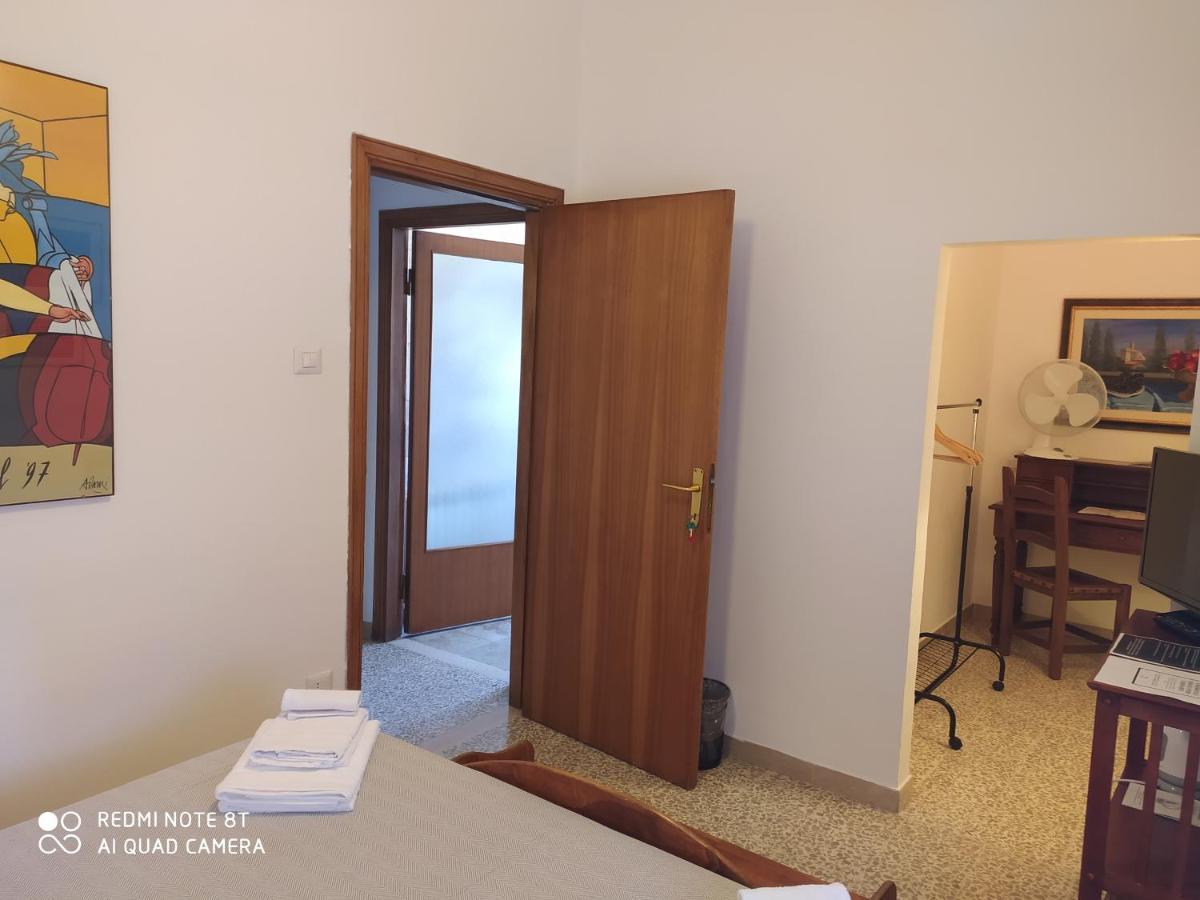Bab San Feliciano Camere פוליניו מראה חיצוני תמונה